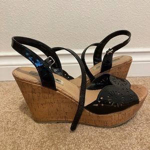 American Eagle Wedges
